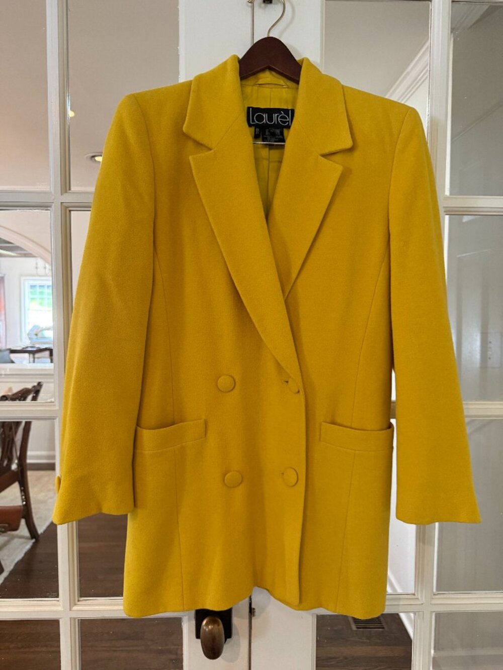Laurel Wool and Angora Blazer in Mustard good condition 38